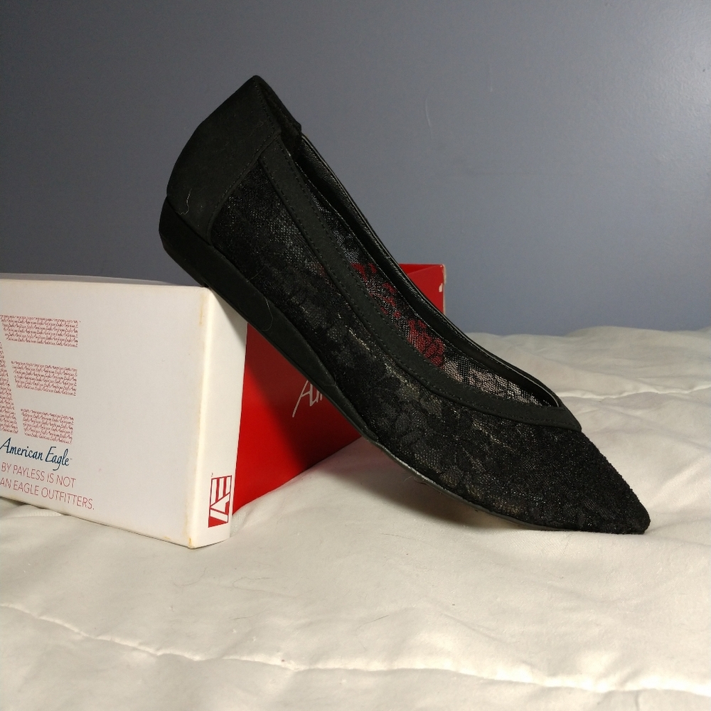 American Eagle Lace Dress Shoes